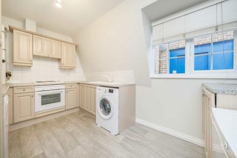 1 bedroom flat for sale, Western Avenue, London W5