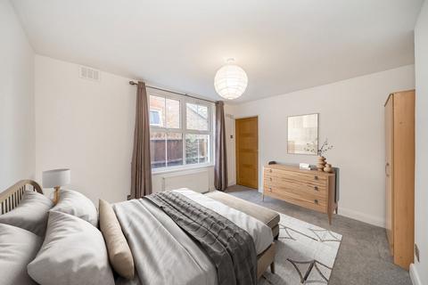 2 bedroom flat for sale, Sellons Avenue, London NW10
