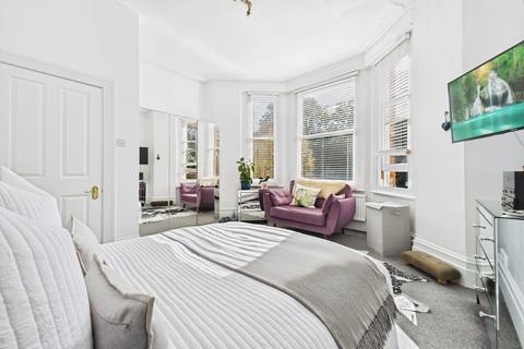 2 bedroom apartment for sale, Bouverie Road West , Folkestone