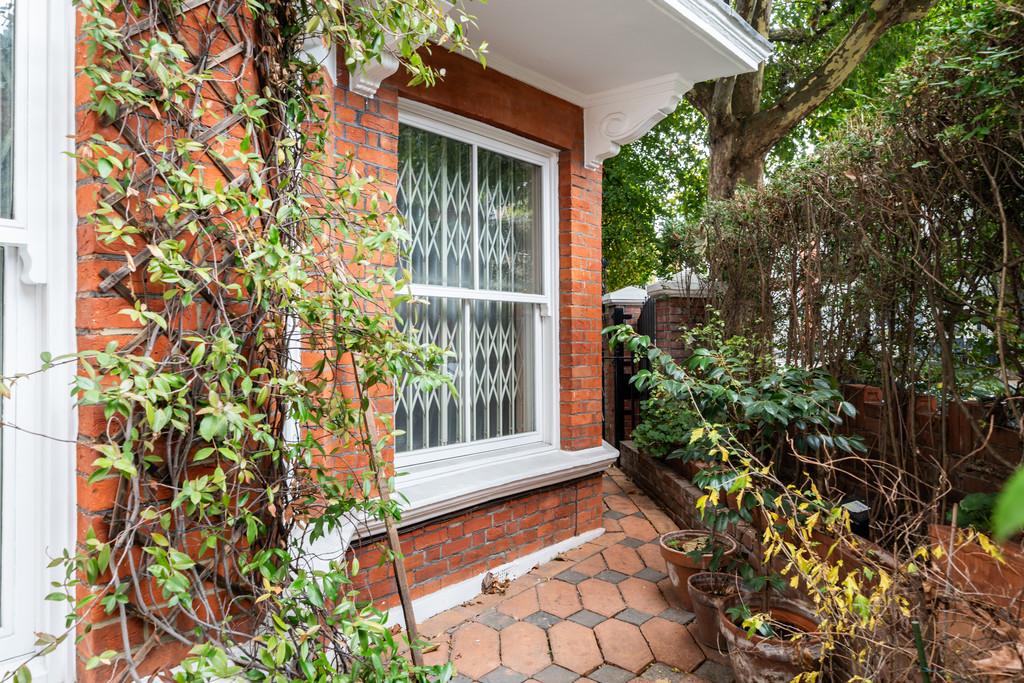 12 Cornwall Mansions, SW10, Martin &amp; Co, WEB (21)