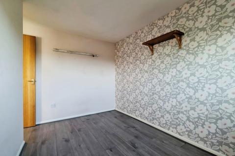 3 bedroom semi-detached house for sale, Hazelwood Drive, Grantham