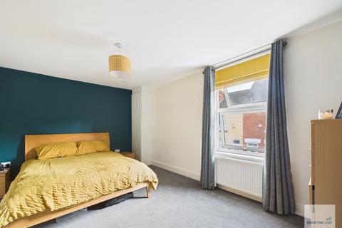 3 bedroom terraced house for sale, Carlingford Road, Hucknall