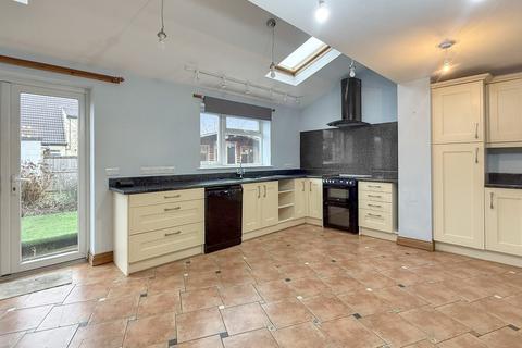 3 bedroom detached house for sale, Beech Avenue, Warminster