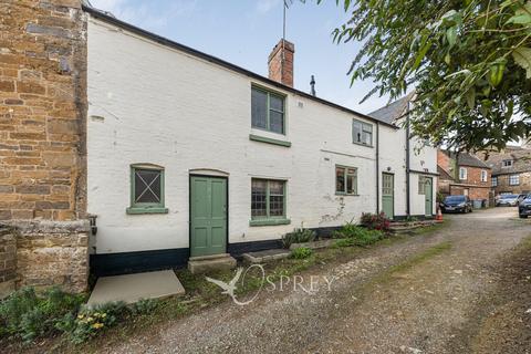 3 bedroom semi-detached house to rent, South View, Oakham LE15