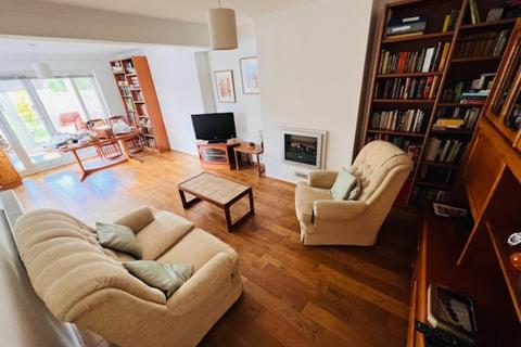 undefined, Ludsden Grove, Thame OX9
