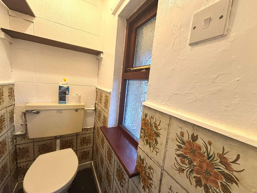 Downstairs wc