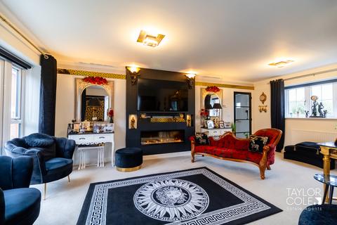 4 bedroom detached house for sale, The Hills, Warton