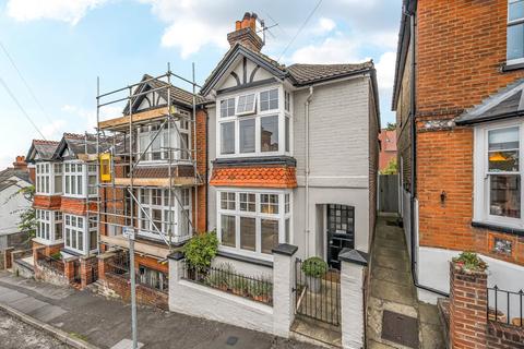 Oxford Road, Guildford, GU1