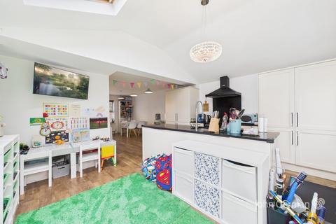 4 bedroom detached house for sale, Colling Drive, Lichfield