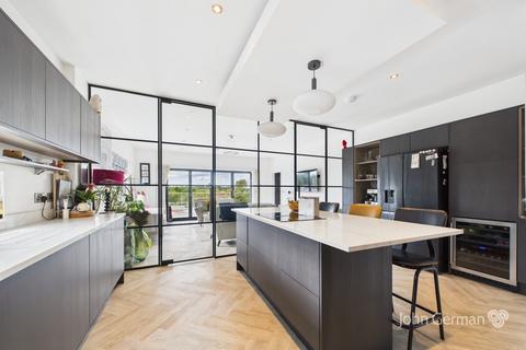 undefined, Thorneyfields Lane, Hyde Lea