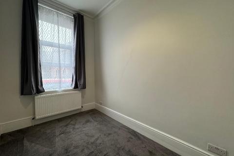 2 bedroom apartment to rent, Chamberlayne Road, Kensal Rise