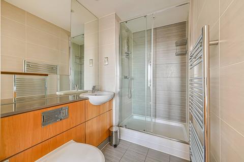 2 bedroom flat to rent, Robsart Street, Brixton, London, SW9