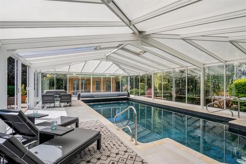 5 bedroom detached house for sale, Furze Hill, Kingswood, Tadworth