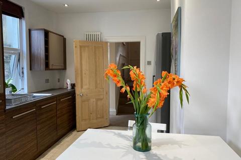undefined, 30 Westbourne Road