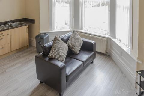 undefined, 10 Lipson Road, Flat 1