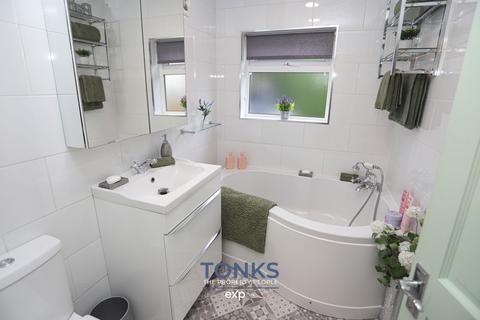3 bedroom semi-detached house for sale, Wilson Road, Oldbury B68
