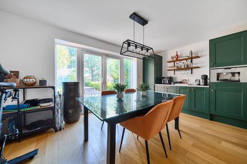 43 Balmoral Avenue, Beckenham, BR3 3RD