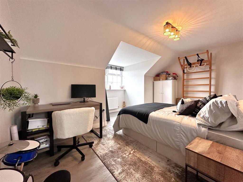 Third Bedroom 723