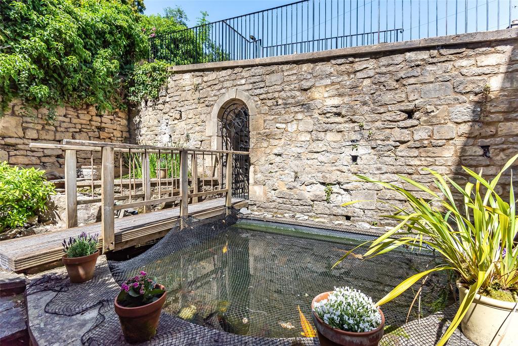 Couryard Garden