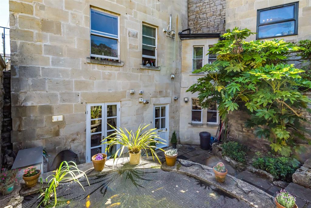 Courtyard Garden