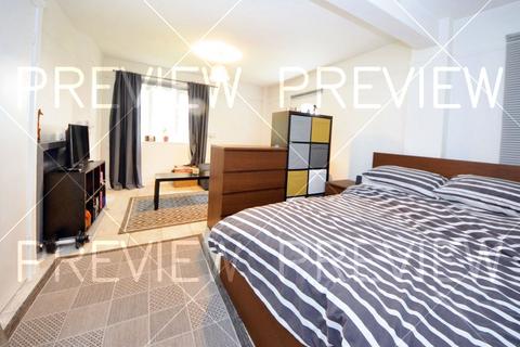 undefined, Denmark Hill SE5