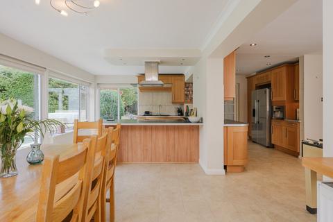 14 Fairmeads, Cobham, KT11 2JD