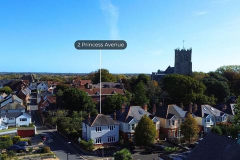 4 bedroom detached house for sale, Princess Avenue, Christchurch Town Centre
