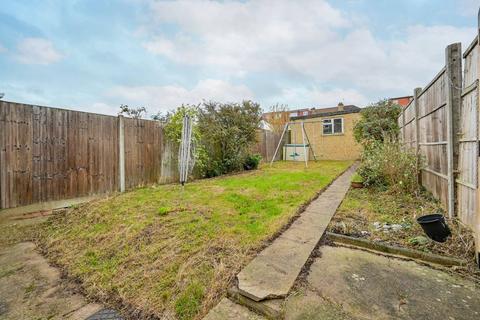 3 bedroom end of terrace house for sale, Brookbank Avenue, Hanwell, London, W7