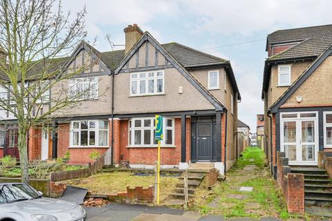 3 bedroom end of terrace house for sale, Brookbank Avenue, Hanwell, London, W7