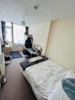 undefined, 61B Ebrington Street