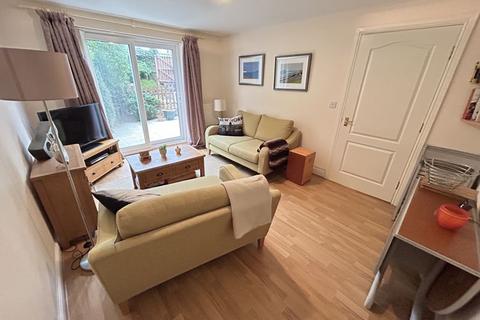 2 bedroom ground floor flat for sale, Pentre Wech, Conwy