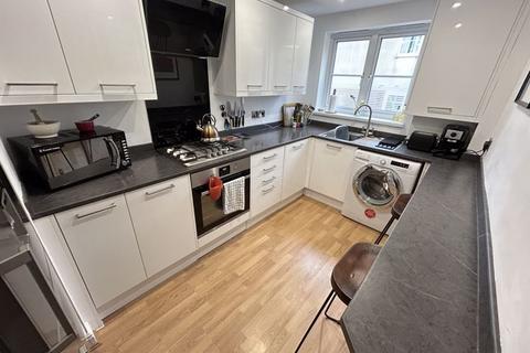 2 bedroom ground floor flat for sale, Pentre Wech, Conwy