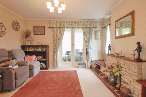 undefined, TOR CLOSE BROADSANDS PAIGNTON