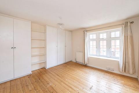 undefined, Charles Street, Tring