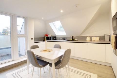 undefined, 12 Tolmers Gardens, Cuffley EN6