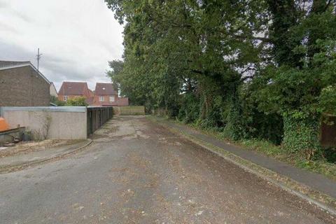 Garage to rent, Almswood Road, Tadley RG26