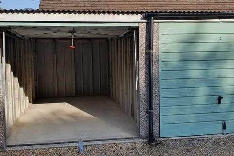 Garage to rent, Portswood Road, Southampton SO17