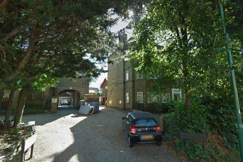 Garage to rent, Portswood Road, Southampton SO17