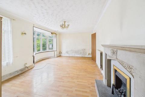 7 bedroom detached house for sale, London Road, Gillingham