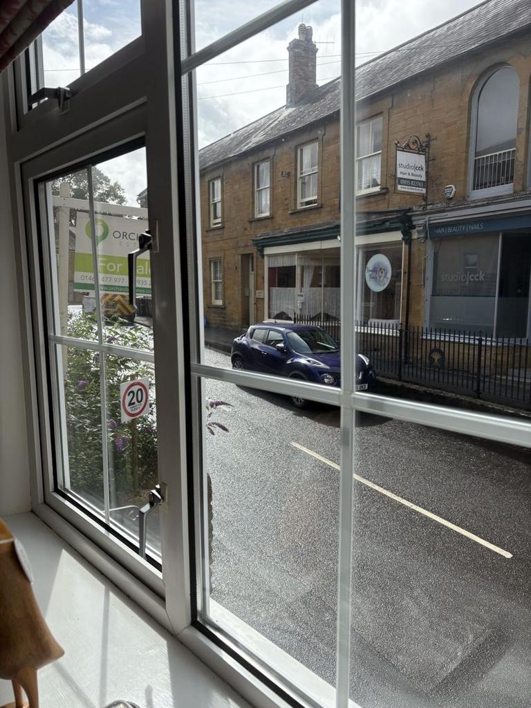 Photo 28