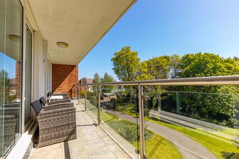 2 bedroom flat for sale, Sandbourne Road, Bournemouth, BH4 8