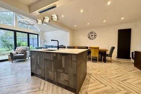 4 bedroom detached house for sale, Garganey Close, Coalville LE67