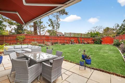 undefined, Highfield Park, Row Town KT15