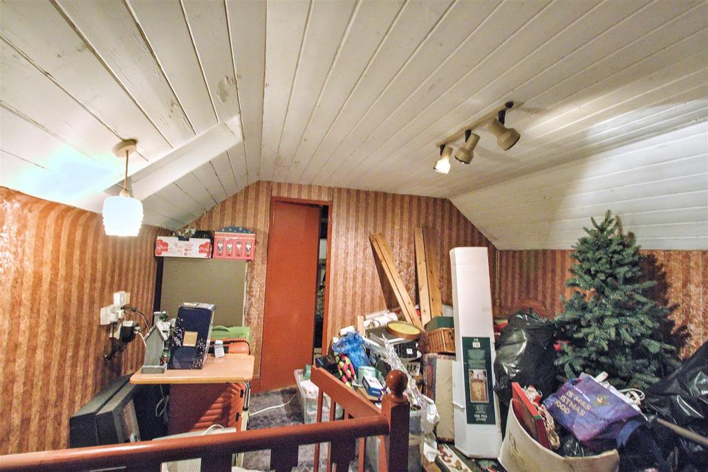 Attic roon