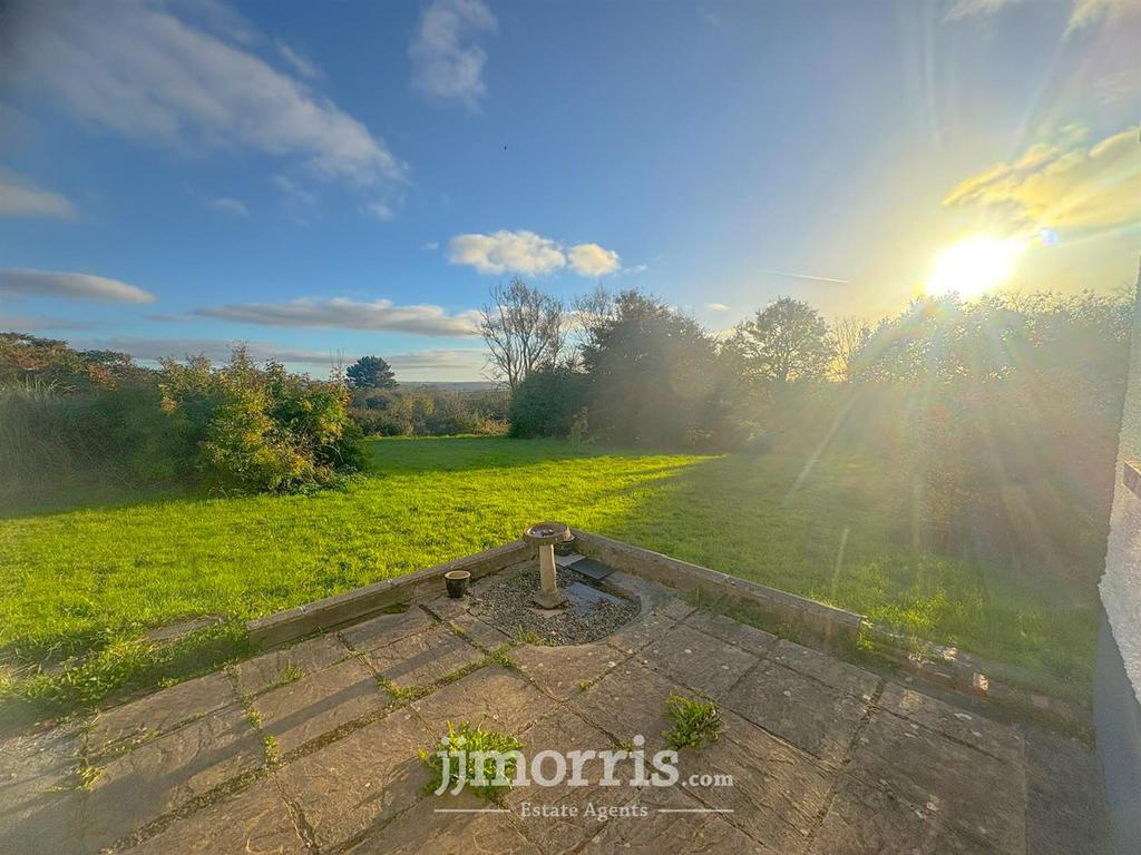 41 B1518 F-951 D-41 DF-BF69-478717781241.jpeg