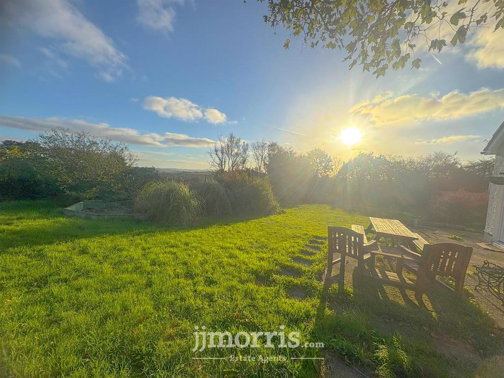 FA5810 FD-37 CF-4 EDA-B2 A6-CEA3 DAFE319 A.jpeg