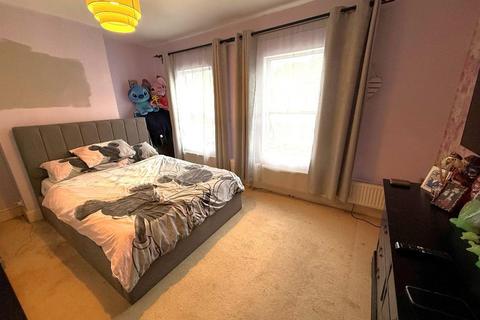 undefined, Round Green, Luton LU2