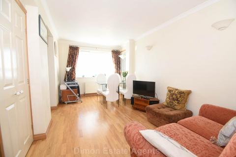 1 bedroom flat for sale, Harbour Tower, Trinity Green