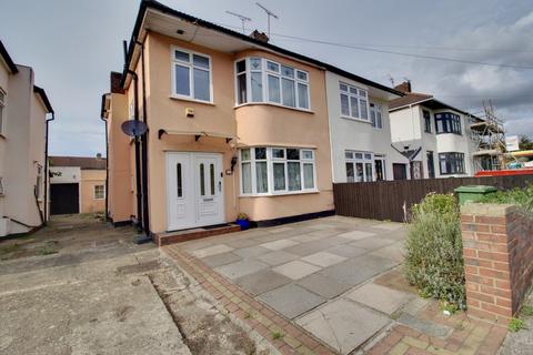 3 bedroom semi-detached house for sale, Eastern Avenue East, Romford RM1