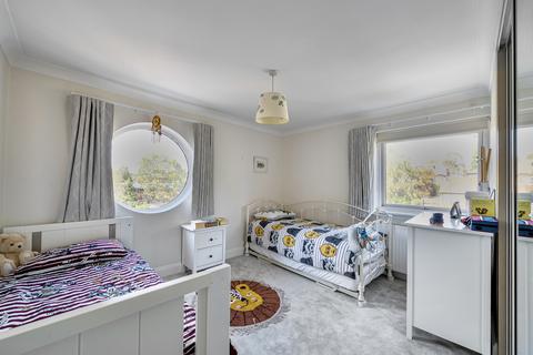 5 Welcote Drive, Northwood, HA6 2NG